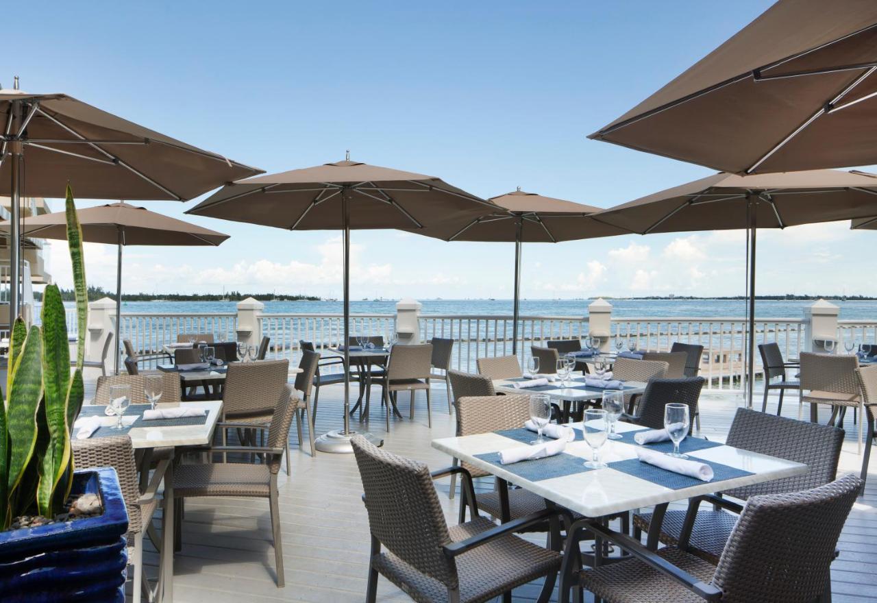 Pier House Resort&spa 4*